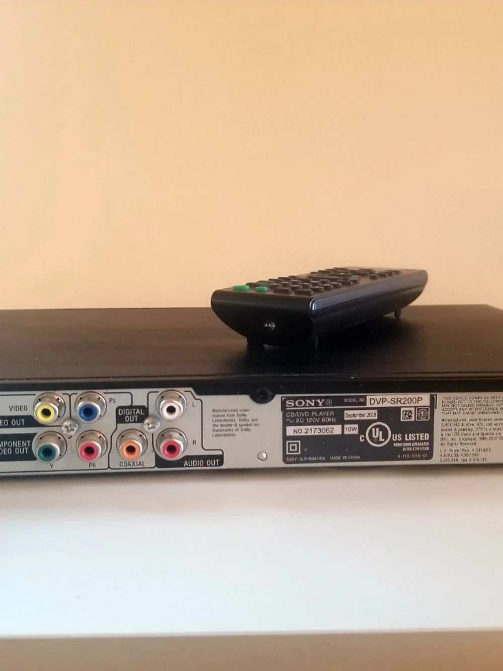 Sony DVD Player with Remote & Cords